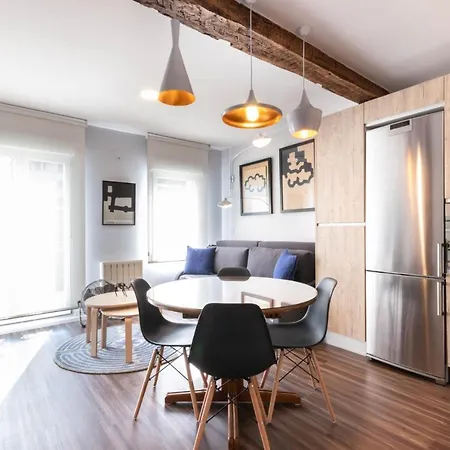 Near Guggenheim - Walk Everywhere - Elevator - 2 Bedroom By Sua Collection *